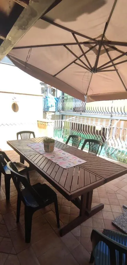 Casa Marina Taormina Villa 0*,  İtalya